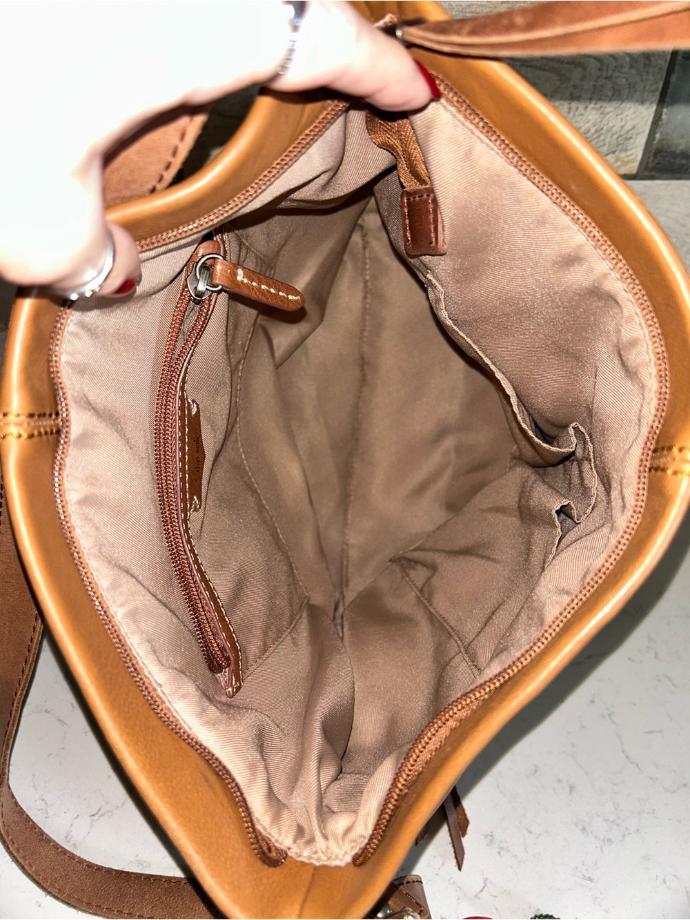 The Sak Leather Ashland Crossbody Shoulder Bag Cognac With Free Flower Charm - Picture 8 of 16